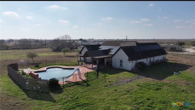 289 Jennifer Lane, Port Lavaca, TX 77979