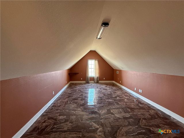 289 Jennifer Lane, Port Lavaca, TX 77979