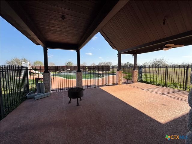 289 Jennifer Lane, Port Lavaca, TX 77979