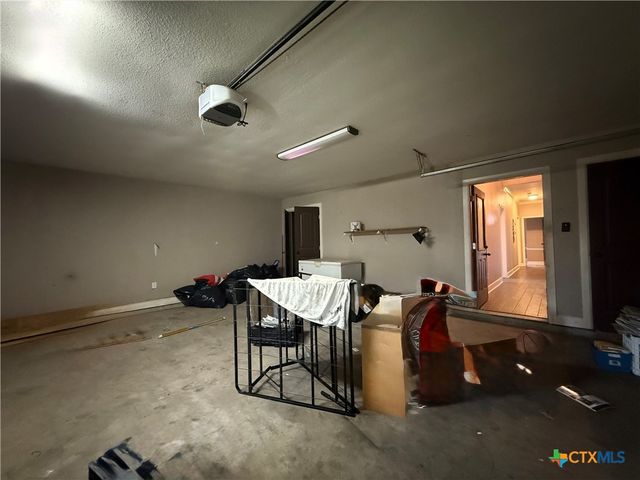 289 Jennifer Lane, Port Lavaca, TX 77979