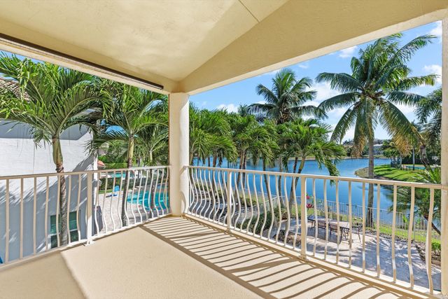 9566 Worswick Court, Wellington, FL 33414