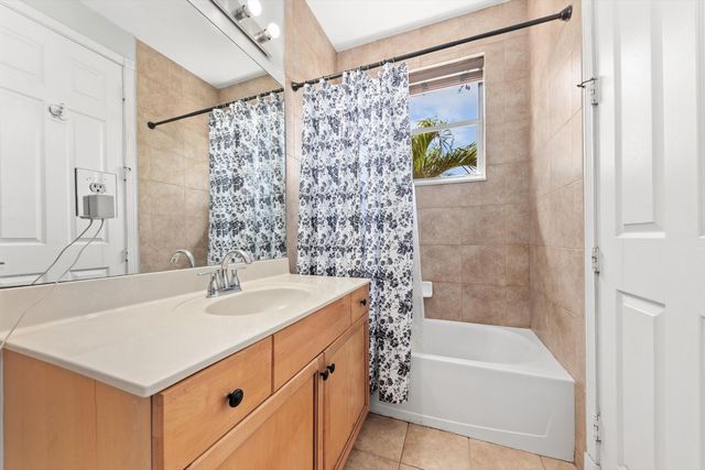 9566 Worswick Court, Wellington, FL 33414