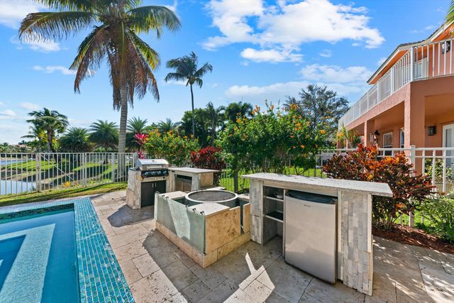 9566 Worswick Court, Wellington, FL 33414