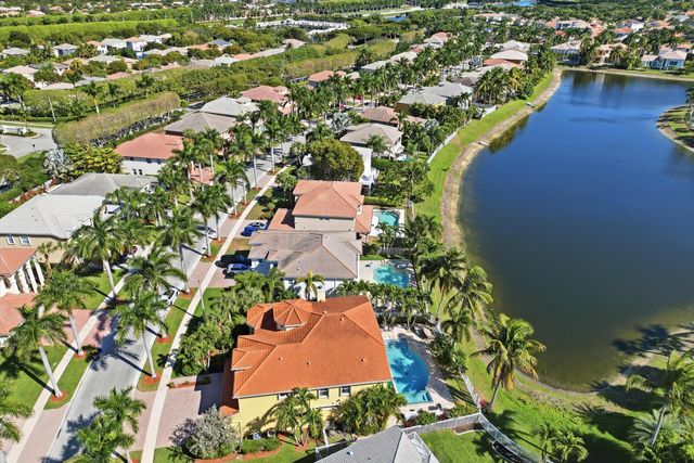 9566 Worswick Court, Wellington, FL 33414