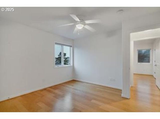 3246 Nw MAST Ave, Lincoln City, OR 97367