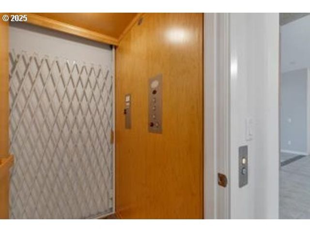 3246 Nw MAST Ave, Lincoln City, OR 97367