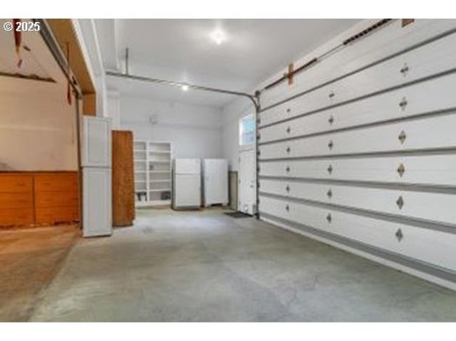 3246 Nw MAST Ave, Lincoln City, OR 97367