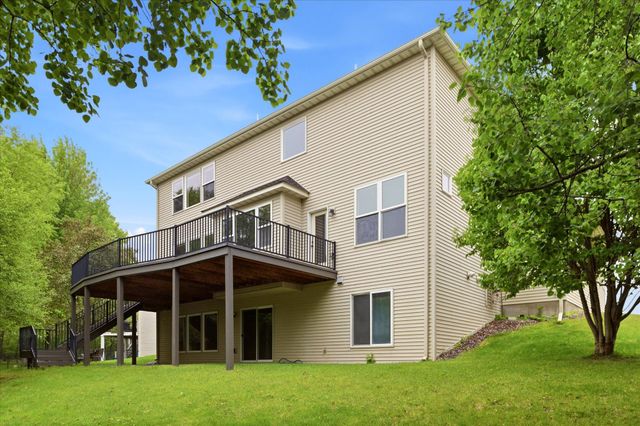 7707 Oxbow Creek Circle N, Brooklyn Park, MN 55445