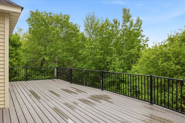 7707 Oxbow Creek Circle N, Brooklyn Park, MN 55445
