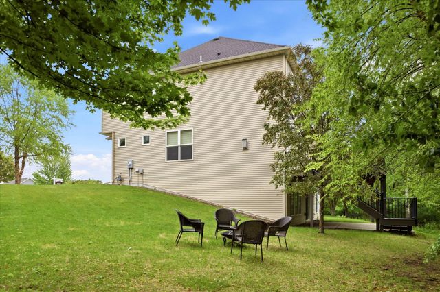 7707 Oxbow Creek Circle N, Brooklyn Park, MN 55445