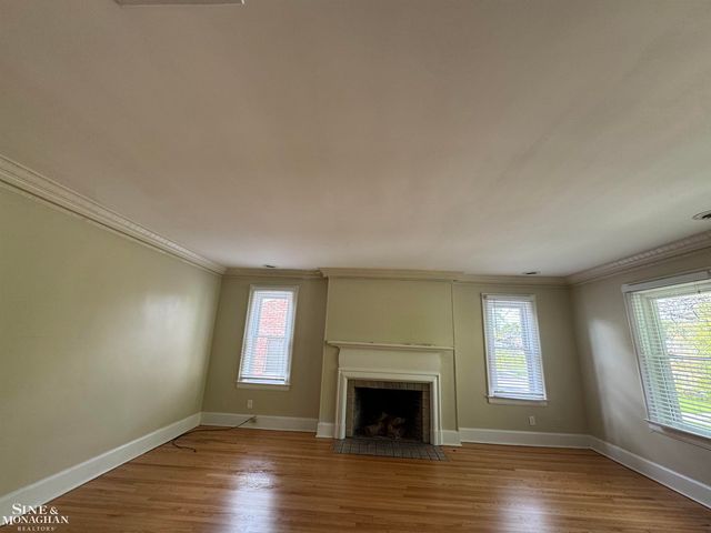 371 Neff - 2nd floor Road, Grosse Pointe, MI 48230