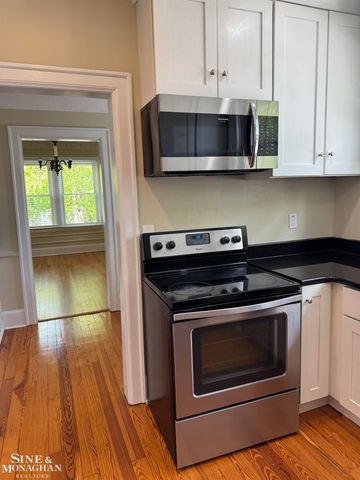 371 Neff - 2nd floor Road, Grosse Pointe, MI 48230