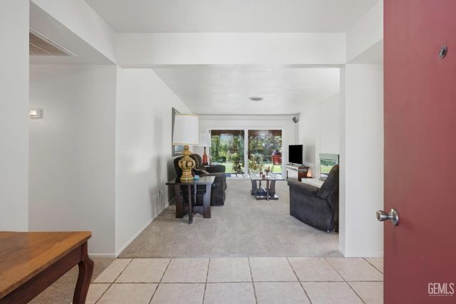 4209 Glenbrook Avenue, Bakersfield, CA 93306