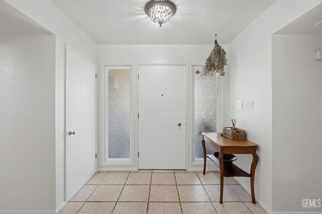 4209 Glenbrook Avenue, Bakersfield, CA 93306