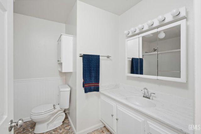 4209 Glenbrook Avenue, Bakersfield, CA 93306