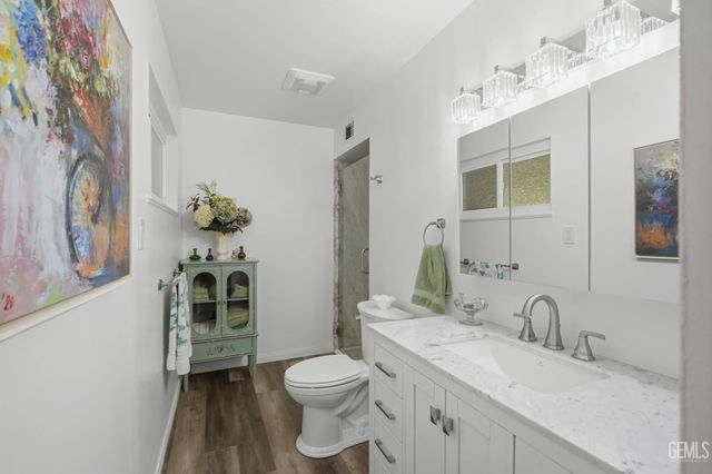 4209 Glenbrook Avenue, Bakersfield, CA 93306