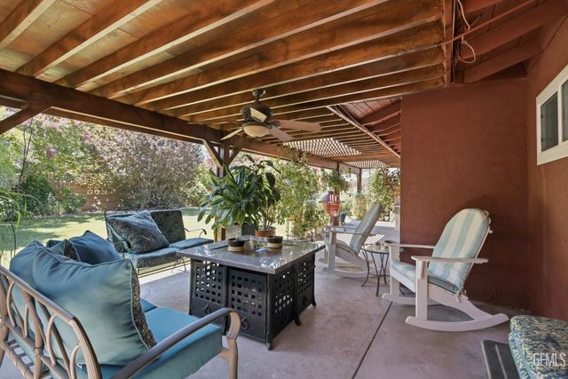 4209 Glenbrook Avenue, Bakersfield, CA 93306