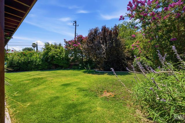 4209 Glenbrook Avenue, Bakersfield, CA 93306