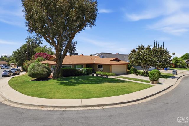 4209 Glenbrook Avenue, Bakersfield, CA 93306