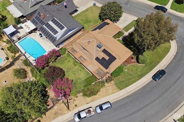 4209 Glenbrook Avenue, Bakersfield, CA 93306