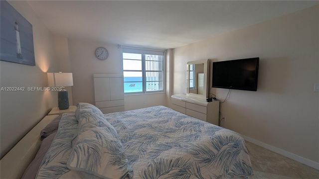 5161 Collins Ave 1217, Miami Beach, FL 33140