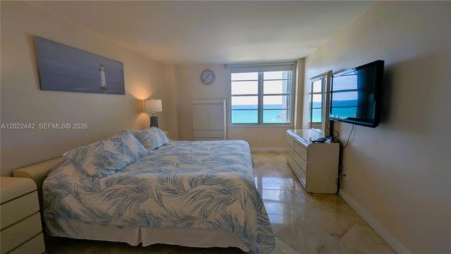 5161 Collins Ave 1217, Miami Beach, FL 33140