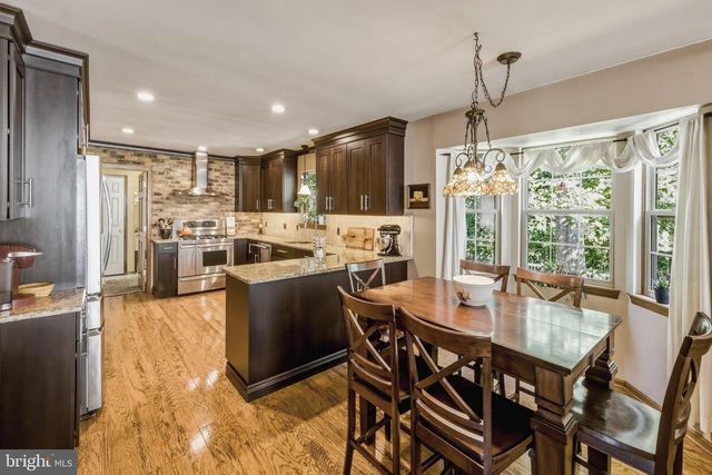 28 SUSIES HOLLOW, Sewell, NJ 08080