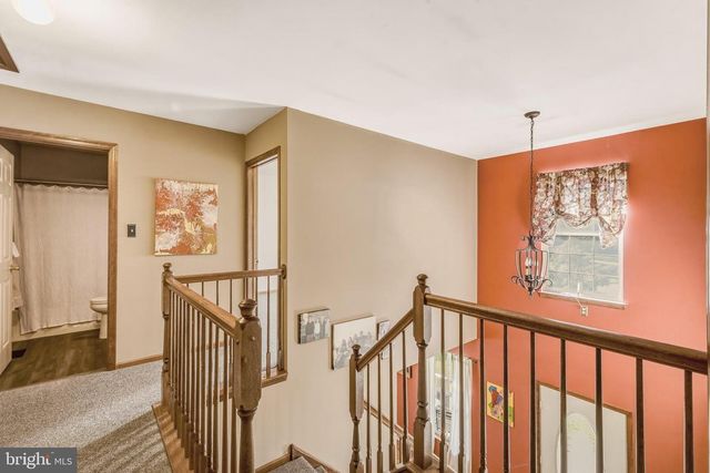 28 SUSIES HOLLOW, Sewell, NJ 08080