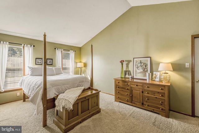 28 SUSIES HOLLOW, Sewell, NJ 08080