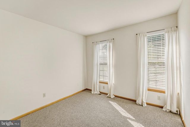 28 SUSIES HOLLOW, Sewell, NJ 08080