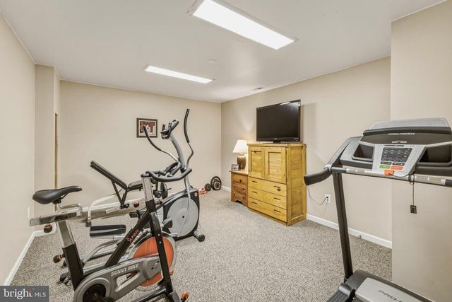 28 SUSIES HOLLOW, Sewell, NJ 08080