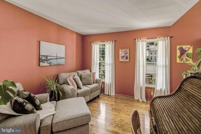 28 SUSIES HOLLOW, Sewell, NJ 08080