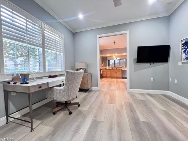 817 Regency Reserve CIR 3901, Naples, FL 34119