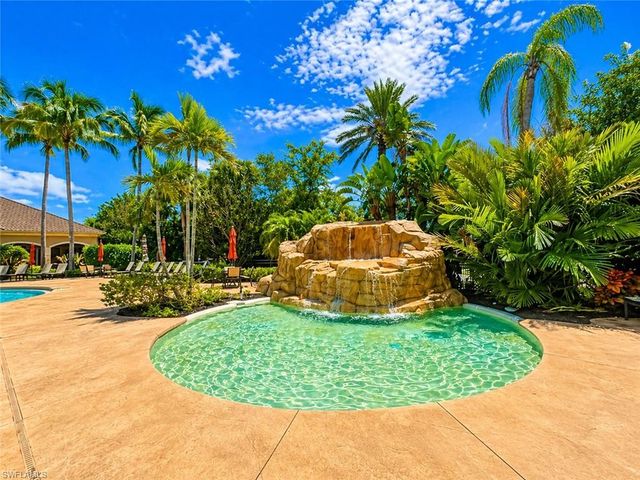 817 Regency Reserve CIR 3901, Naples, FL 34119
