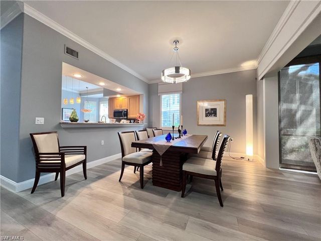 817 Regency Reserve CIR 3901, Naples, FL 34119