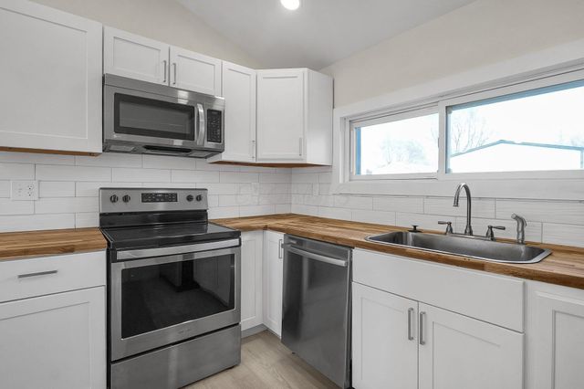 3234 E Avenue, Columbus, OH 43207