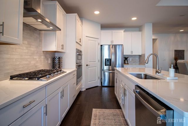 57 Starlight Drive, Monroe, NJ 08831