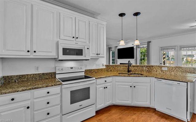 3651 Canopy Oak Court, High Point, NC 27265