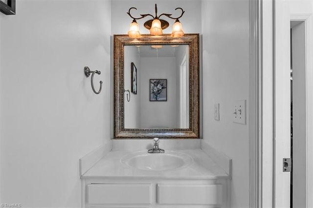 3651 Canopy Oak Court, High Point, NC 27265