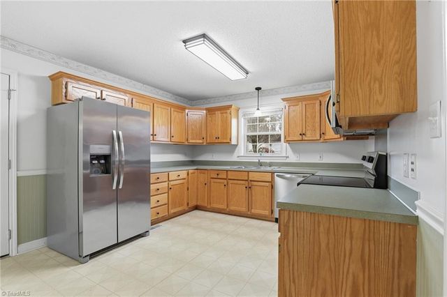 1160 Fox Chase Court, Salisbury, NC 28146