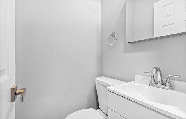 6166 N Sheridan Road 28E, Chicago, IL 60660