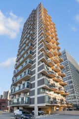 6166 N Sheridan Road 28E, Chicago, IL 60660