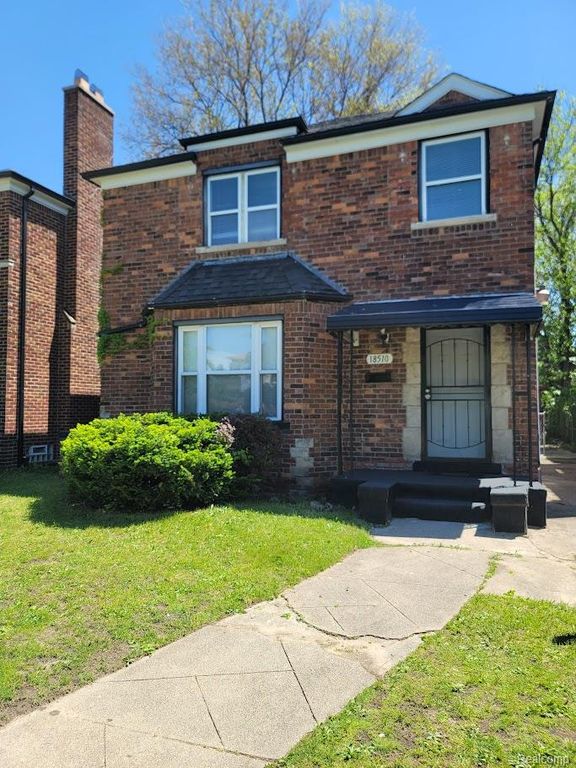 18510 Hartwell Street, Detroit, MI 48235