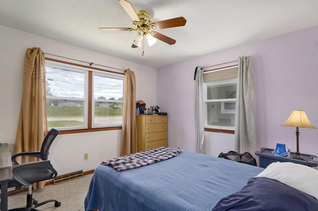 2723 N Missouri Avenue, Springfield, MO 65803