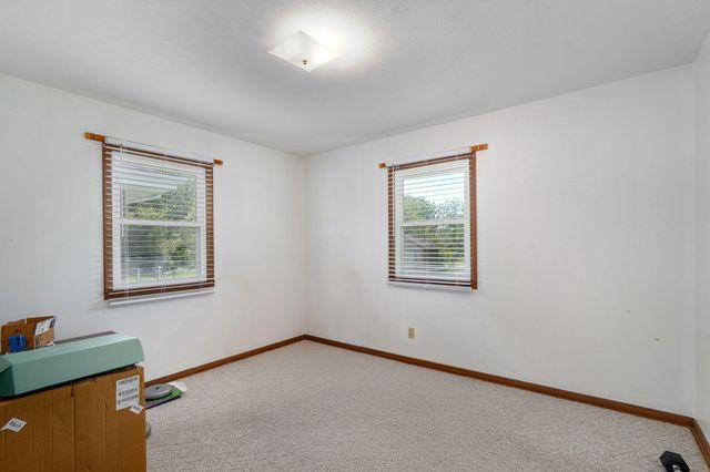 2723 N Missouri Avenue, Springfield, MO 65803