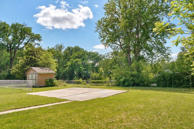 2723 N Missouri Avenue, Springfield, MO 65803