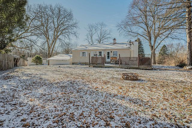 35049 N Edgewater Lane, Ingleside, IL 60041