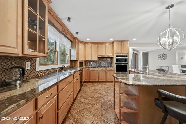 24 John Street, Morganville, NJ 07751