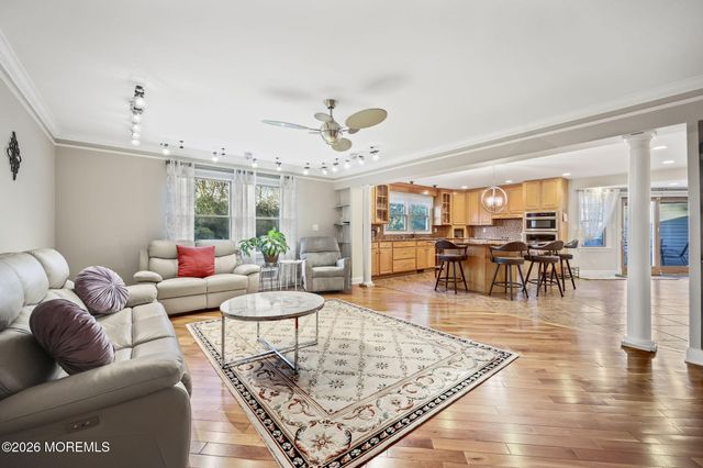 24 John Street, Morganville, NJ 07751