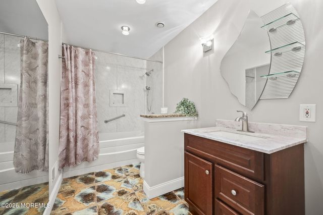 24 John Street, Morganville, NJ 07751